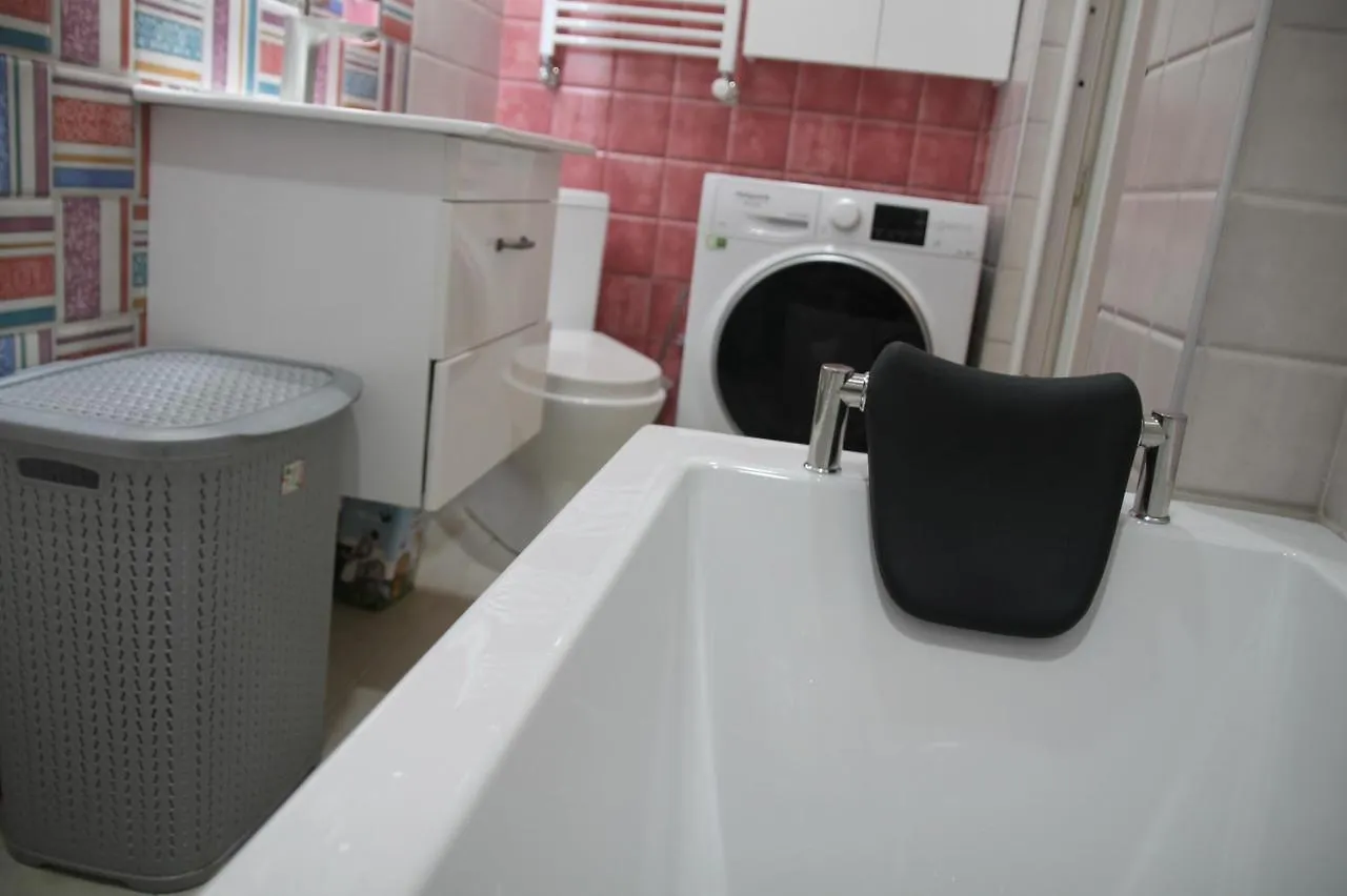 Cozy Apartment In Vake Tbilisi